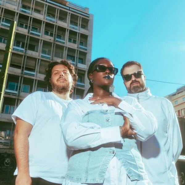 Οι Hume Assine έφτιαξαν ένα dance κομμάτι που το διαμορφώνεις όπως θες! 