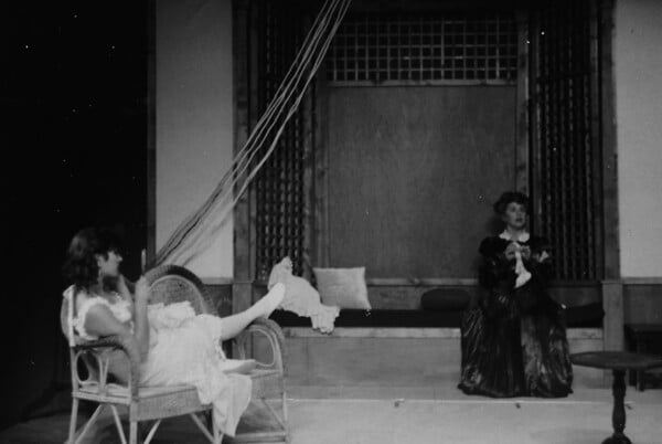 Ένα λεξικό για τη σκηνογραφία και το θέατρο από έναν σπουδαίο σκηνογράφο