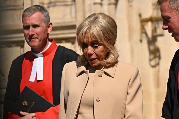 ΜΠΡΙΖΙΤ ΜΑΚΡΟΝ ΦΕΜΙΝΙΣΤΡΙΑ ΓΑΛΛΙΑ