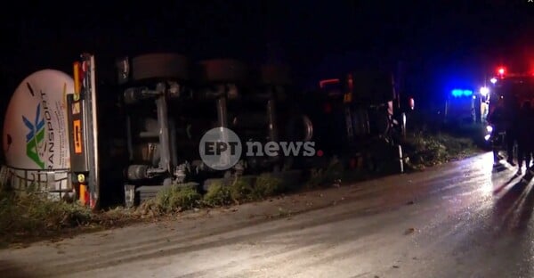 Ανατροπή νταλίκας στην Ιόνια Οδό - Νεκρός ανασύρθηκε ο οδηγός 