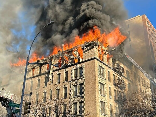 ΜΑΝΧΑΤΑΝ ΦΩΤΙΑ ΠΥΡΚΑΓΙΑ ΚΤΙΡΙΟ