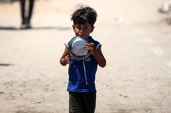 Γάζα: Πάνω από 9.000 παιδιά νοσηλεύτηκαν τον Οκτώβριο λόγω οξέος υποσιτισμού