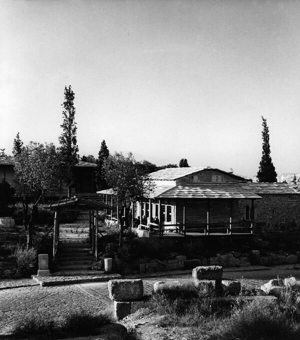 Δήμος Αθηναίων: παραδίδει το Αναπαυτήριο Πικιώνη σε ιδιώτες