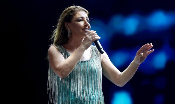 Έλενα Παπαρίζου: Οι αναφορές για λιποθυμικό επεισόδιο - Τι μετέδωσε ο σταθμός με τον οποίο συνεργάζεται