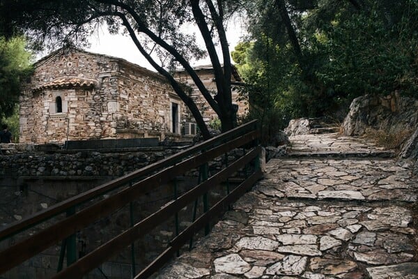 Δήμος Αθηναίων: παραδίδει το Αναπαυτήριο Πικιώνη σε ιδιώτες