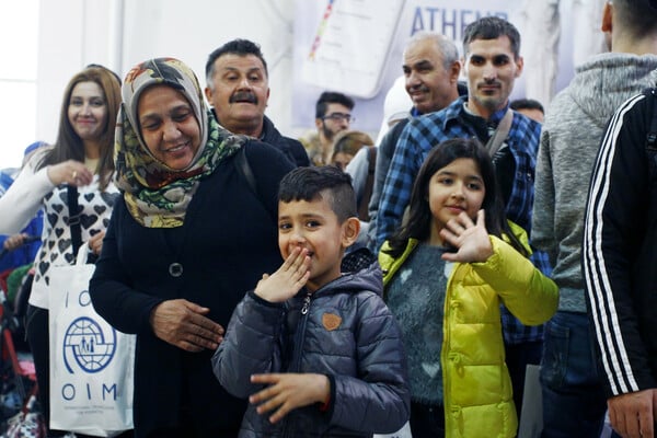 Γεννάτε Συνέλληνες γιατί χανόμαστε!