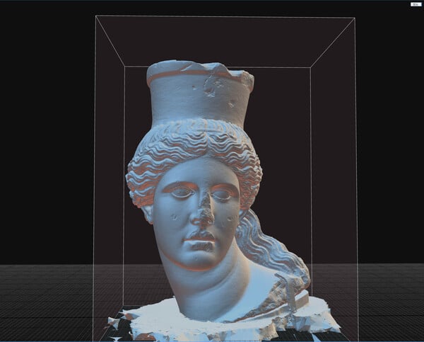 ΥΠΠΟ: Το ταφικό μνημείο του Τύμβου Καστά στην Αμφίπολη φωτίζεται με νέα χρώματα