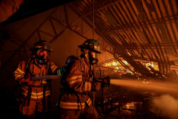 Ρωσία: Μεγάλη φωτιά σε αγορά στην Αγία Πετρούπολη - Ένας νεκρός 