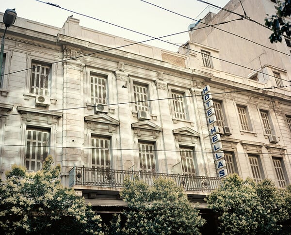 Depression Era: Ένας συλλογικός φακός στην εποχή της κρίσης