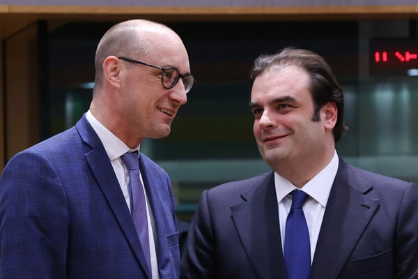 ΠΙΕΡΡΑΚΑΚΗΣ EUROGROUP