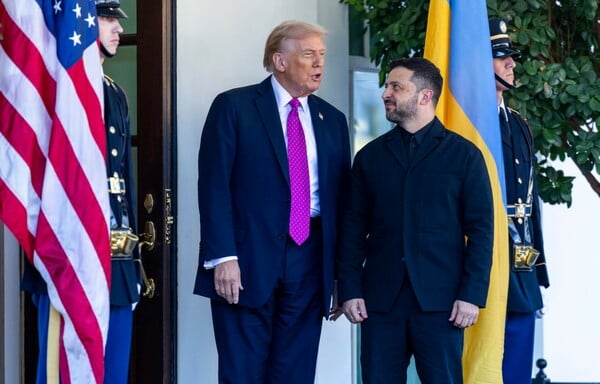 Ζελένσκι: Οι ΗΠΑ ζητούν ουκρανική υποχώρηση στο Ντονμπάς και μια νέα «ειδική οικονομική ζώνη»