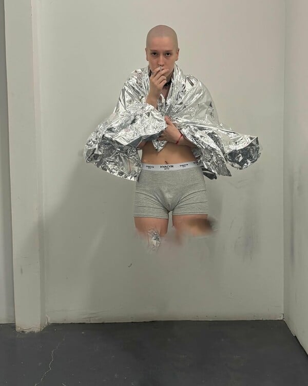 *Το δέρμα που κατοικώ/από τον Πάνο Μιχαήλ