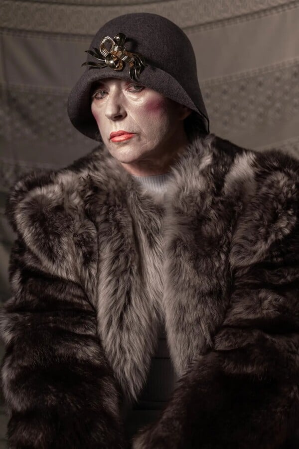 *Το δέρμα που κατοικώ/από τον Πάνο Μιχαήλ