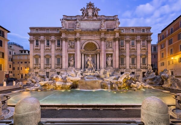 ΦΟΝΤΑΝΑ ΝΤΙ ΤΡΕΒΙ ΔΥΟ ΕΥΡΩ