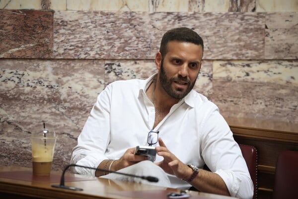 ΝΙΚΟΣ ΠΑΠΠΑΣ ΣΥΡΙΖΑ ΕΠΙΘΕΣΗ ΔΗΜΟΣΙΟΓΡΑΦΟΣ