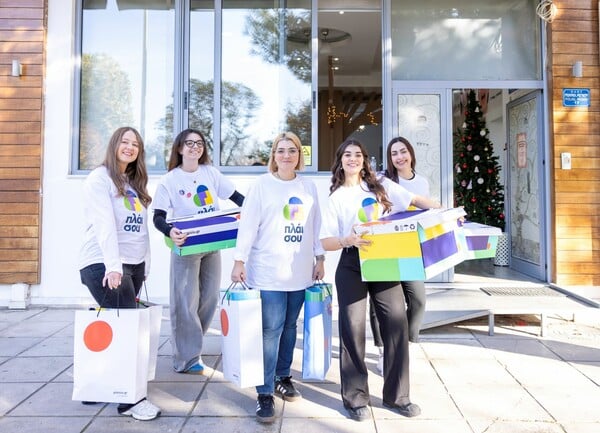 Πλαίσιο & KIDOT μοίρασαν χριστουγεννιάτικες εκπλήξεις σε δομές της Θεσσαλονίκης