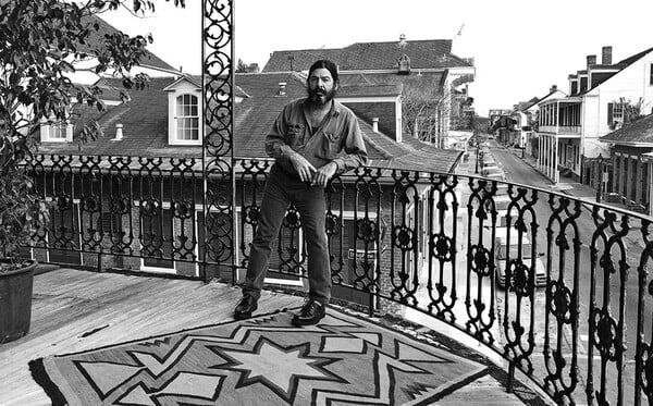 *Ακόμη και το πιο σφοδρό ξυράφι υπήρξε κάποτε λουλούδι/ από τον Πάνο Μιχαήλ