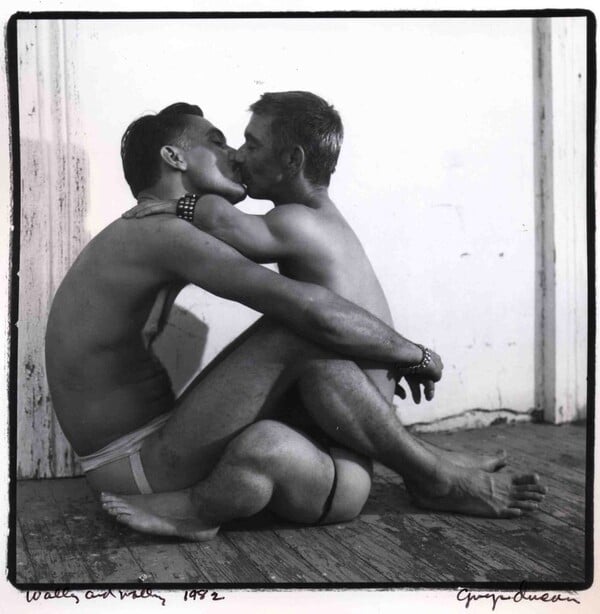 *Ακόμη και το πιο σφοδρό ξυράφι υπήρξε κάποτε λουλούδι/ από τον Πάνο Μιχαήλ