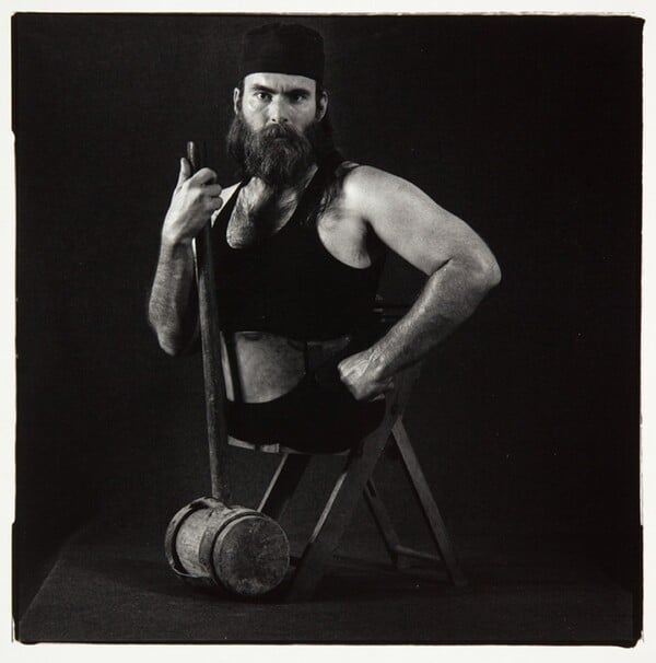 *Ακόμη και το πιο σφοδρό ξυράφι υπήρξε κάποτε λουλούδι/ από τον Πάνο Μιχαήλ