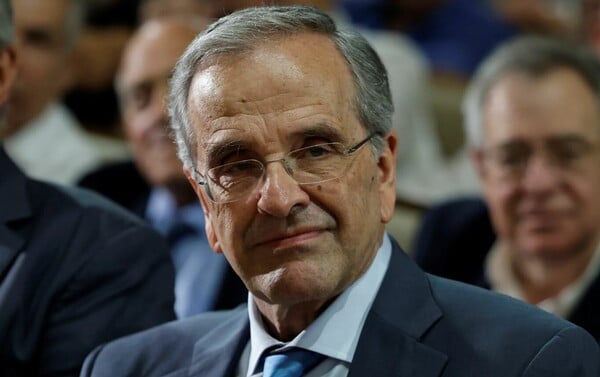 Η απώλεια του Κώστα Σημίτη, η επιστροφή του Ντόναλντ Τραμπ και το κίνημα των Τεμπών