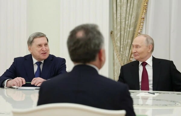 Ρωσία και ΗΠΑ προετοιμάζονται για νέα συνάντηση, αναφέρει το Κρεμλίνο