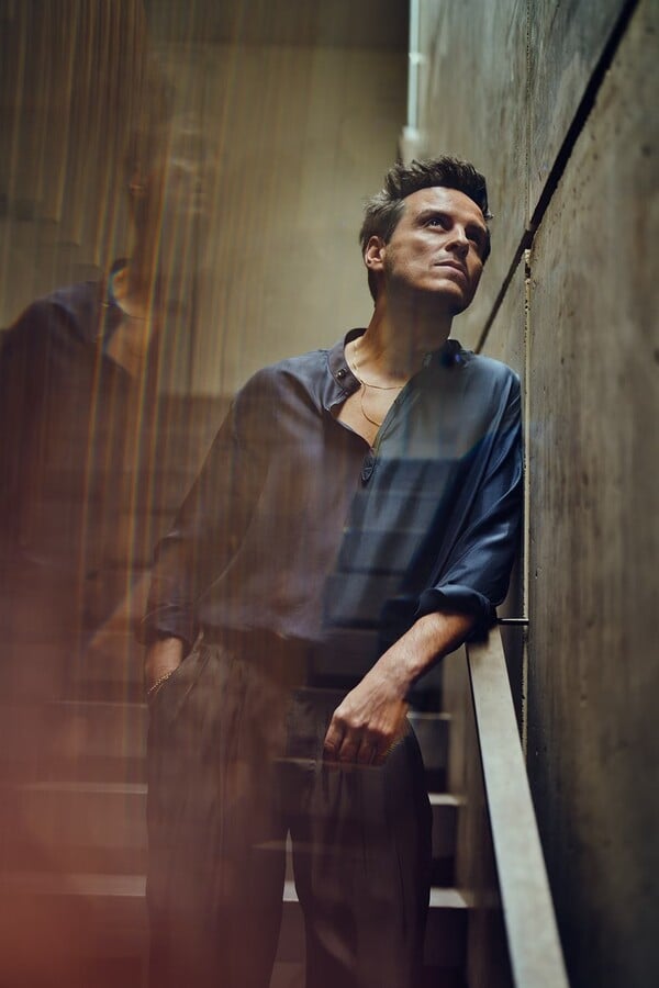 *Ακόμη και το πιο σφοδρό ξυράφι υπήρξε κάποτε λουλούδι/ από τον Πάνο Μιχαήλ