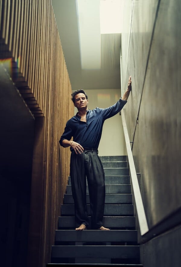 *Ακόμη και το πιο σφοδρό ξυράφι υπήρξε κάποτε λουλούδι/ από τον Πάνο Μιχαήλ