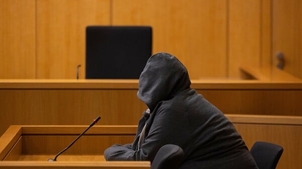 Γερμανία: 61χρονος νάρκωνε, βίαζε και βιντεοσκοπούσε τη σύζυγό του για χρόνια