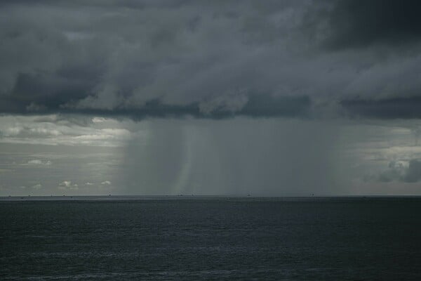 Μαρουσάκης: Προ των πυλών νέο κύμα κακοκαιρίας στη χώρα - Βροχές, καταιγίδες και κρύο το Σάββατο