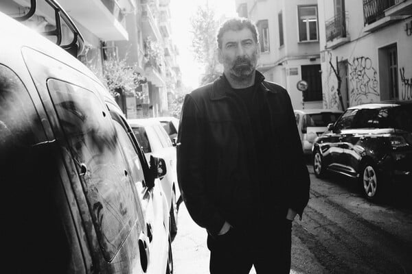 Γιάννης Οικονομίδης: «Κάνω ταινίες “λαϊκές” κι ας χαρακτηρίζονται σκληρές κι ακραίες»