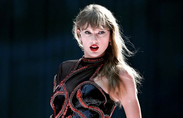 TAYLOR SWIFT ΧΩΡΙΣΜΟΣ ΤΡΑΒΙΣ ΚΕΛΣΙ