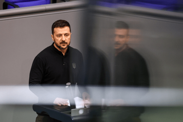 Ζελένσκι: Η Ουάσιγκτον πρότεινε συνομιλίες με τη συμμετοχή Ρωσίας και Ουκρανίας