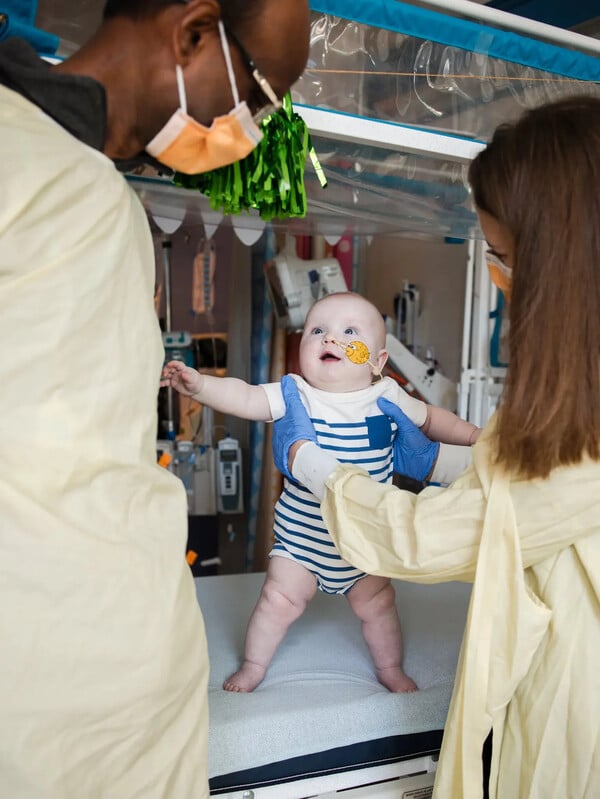 ΒΡΕΦΟΣ ΓΕΝΕΤΙΚΗ ΠΑΘΗΣΗ