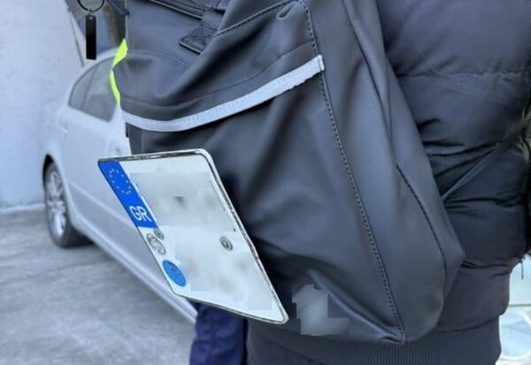 ΕΠΙΣΤΡΟΦΗ ΠΙΝΑΚΙΔΩΝ