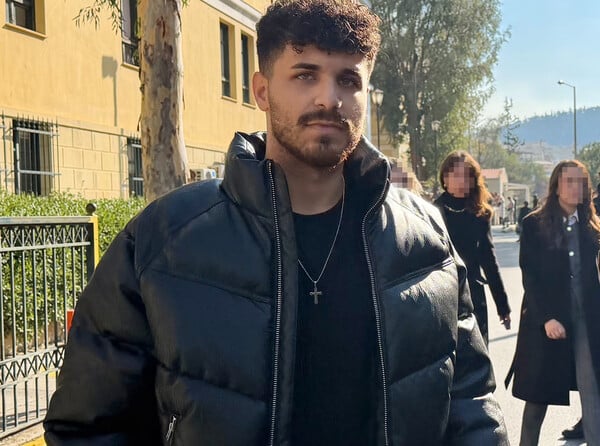 Γιώργος Μαζωνάκης: Απολύθηκε από το κέντρο που εμφανιζόταν ο 21χρονος που τον κατήγγειλε