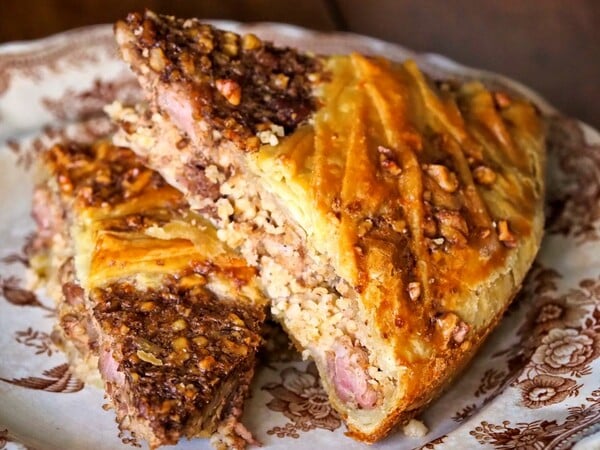 Κριασόπιτα και ρυζόπιτα, το τυχερό κομμάτι της πίτας μιας άλλης ζωής