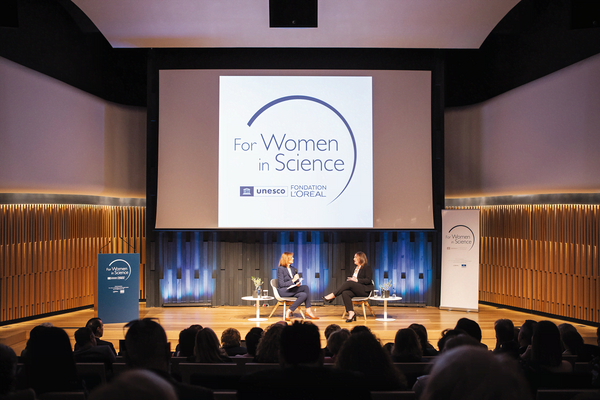 L’Oréal: H υπευθυνότητα γίνεται πυλώνας ομορφιάς, καινοτομίας και κοινωνικής δράσης