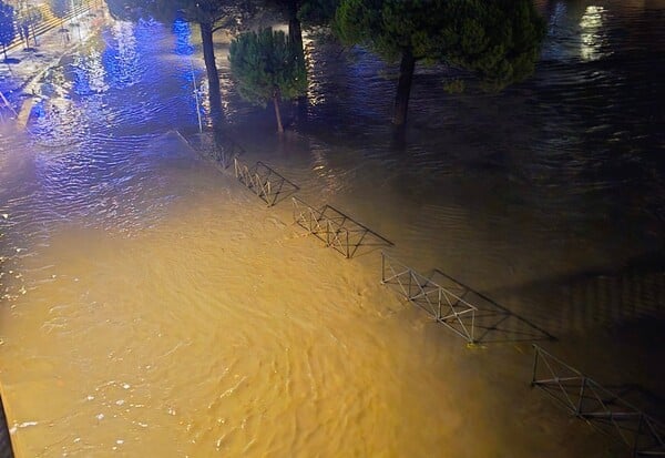 ΓΑΛΛΙΑ ΠΛΗΜΜΥΡΕΣ ΒΡΟΧΕΣ