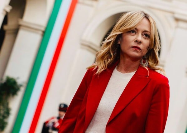 ΤΖΟΡΤΖΙΑ ΜΕΛΟΝΙ ΙΤΑΛΙΑ