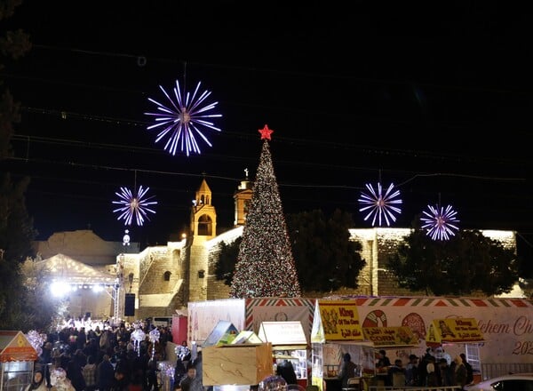 Τα Χριστούγεννα επέστρεψαν στη Βηθλεέμ μετά την εκεχειρία στη Λωρίδα της Γάζας