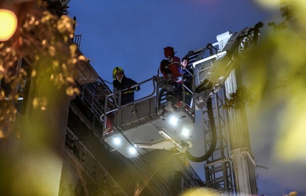 ΚΟΛΩΝΑΚΙ ΔΟΛΟΦΟΝΙΑ ΓΙΟΣ ΣΥΛΛΗΨΗ