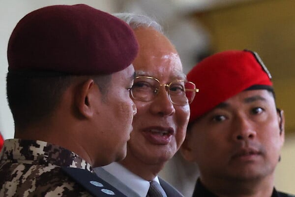 ΜΑΛΑΙΣΙΑ ΠΟΙΝΗ ΣΚΑΝΔΑΛΟ ΠΡΩΘΥΠΟΥΡΓΟΣ