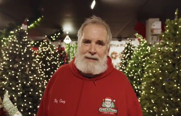 ΧΡΙΣΤΟΥΓΕΝΝΙΑΤΙΚΟ ΔΕΝΤΡΟ ΠΩΛΗΤΗΣ ΝΕΑ ΥΟΡΚΗ ΝΤΟΚΙΜΑΝΤΕΡ