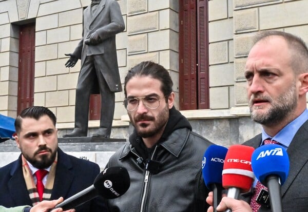 ΑΡΗΣ ΜΟΥΓΚΟΠΕΤΡΟΣ ΣΥΛΛΗΨΗ