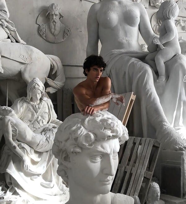 *Δεν περάσαμε και λίγες καταστροφές/ από τον Πάνο Μιχαήλ