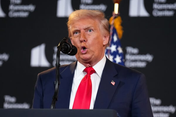 Σιγά σιγά και μετά ξαφνικά