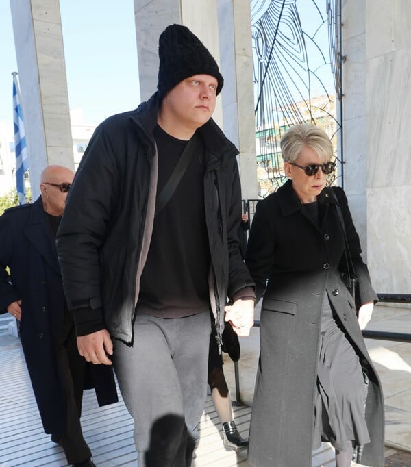 Σύλβα Ακρίτα: Συντετριμμένη η οικογένειά της στην κηδεία της