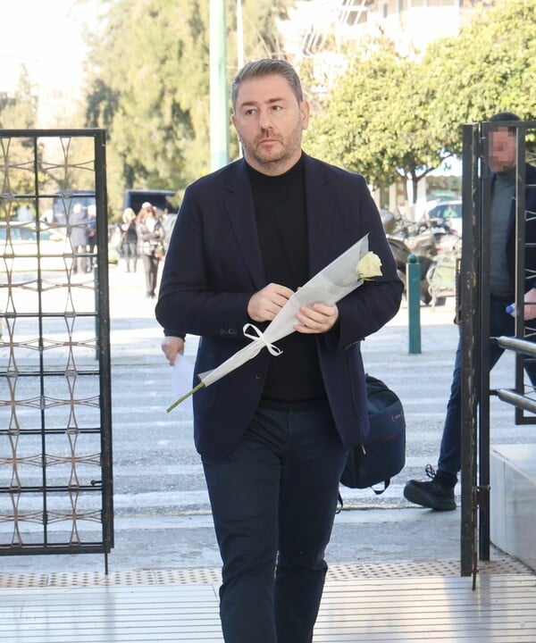 Σύλβα Ακρίτα: Συντετριμμένη η οικογένειά της στην κηδεία της