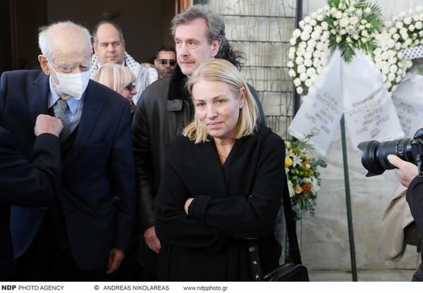 Σύλβα Ακρίτα: Συντετριμμένη η οικογένειά της στην κηδεία της