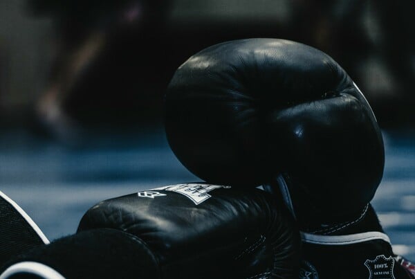 Kick boxing: Επιτέθηκαν στον Γιάννη Τσουκαλά όταν έβγαλε νοκ άουτ τον αντίπαλό του στη Σερβία